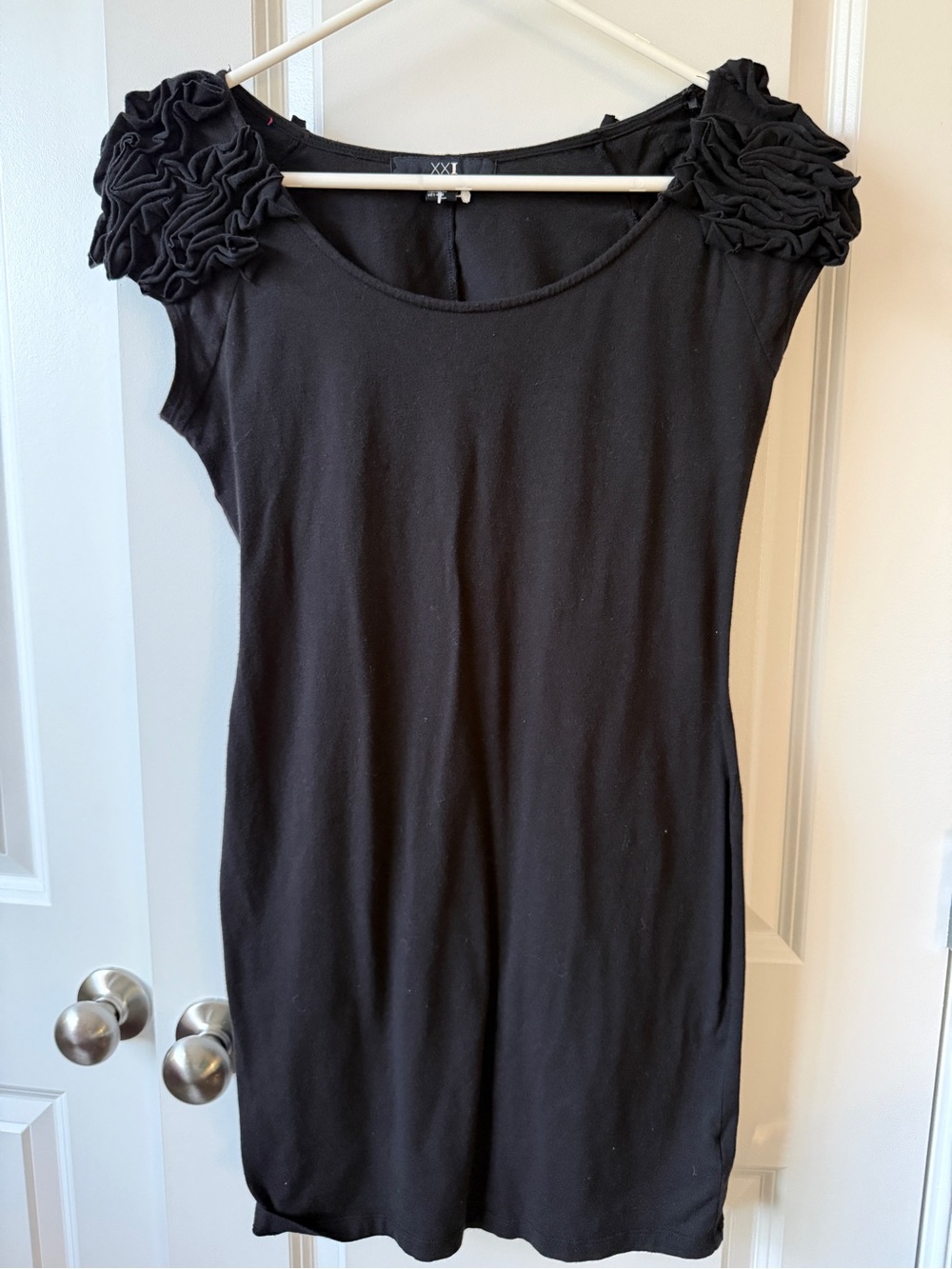 Forever 21 Black Scoop Neck Tunic with Rosette Cap Sleeves